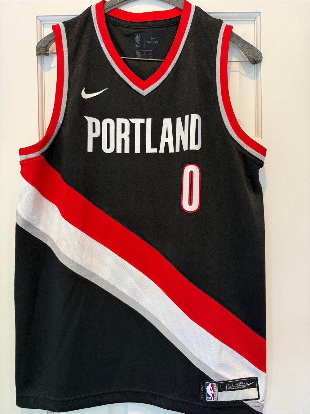 Nike Dri-Fit Portland Trailblazers Black Lillard Jersey Youth Large